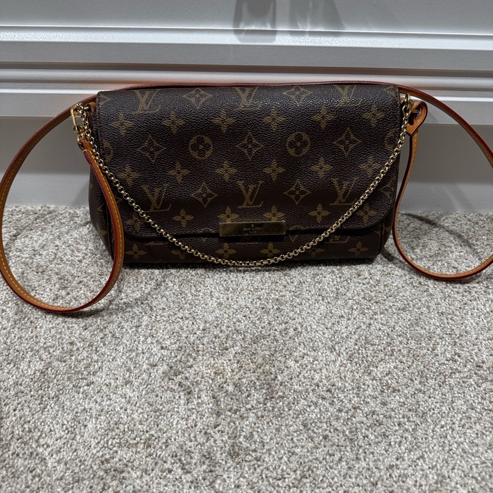 Louis Vuitton Favorite PM Monogram Crossbody Handbag